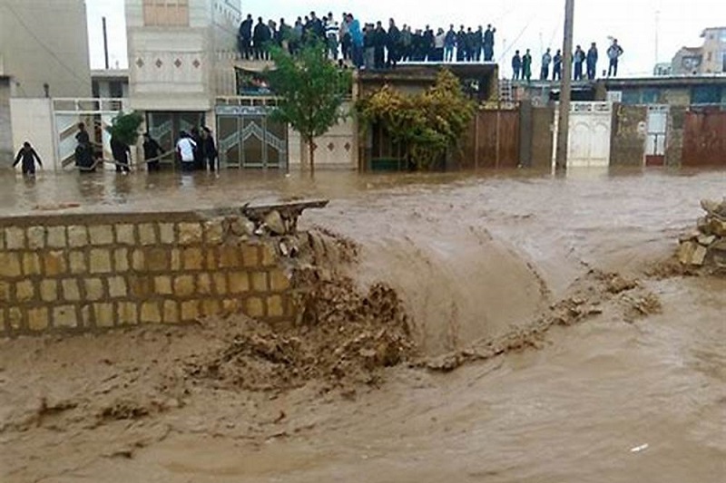 بارش های سیل آسا در راه لرستان/ دستور تخلیه روستاهای پرخطر صادر شد