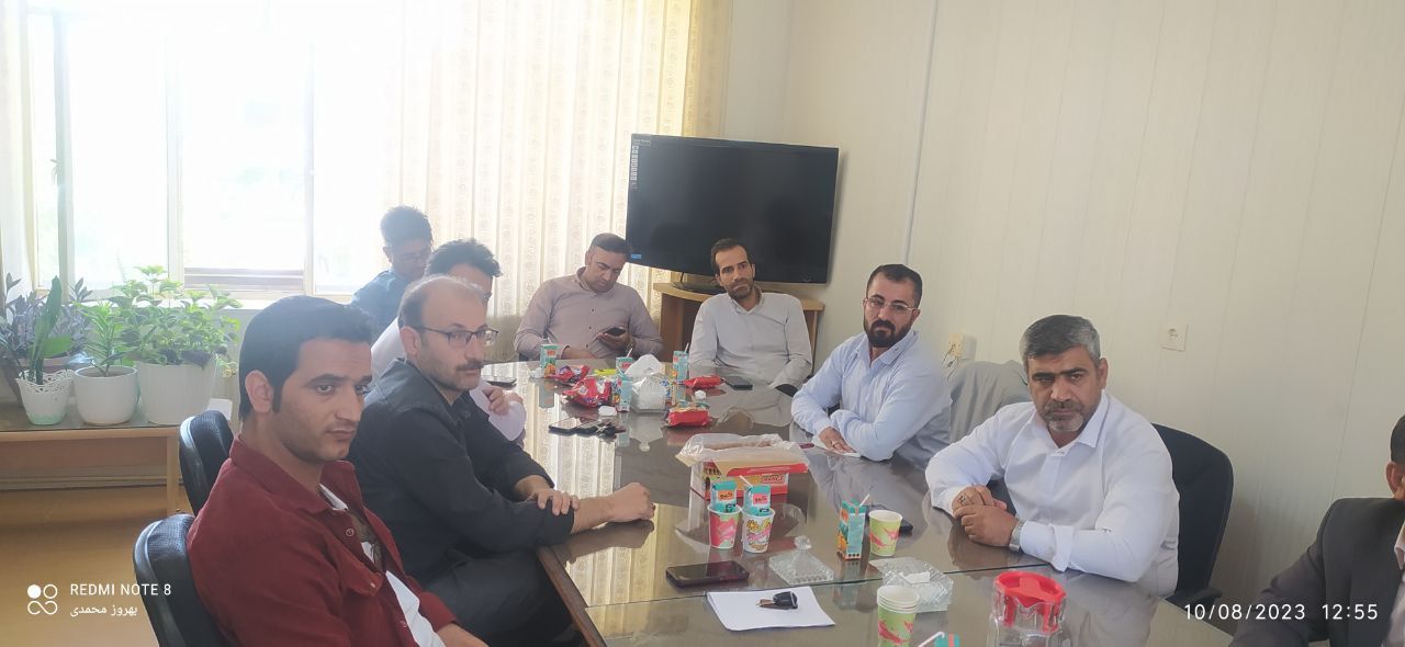 تجلیل از خبرنگاران توسط مدیریت آموزش وپرورش نورآباد