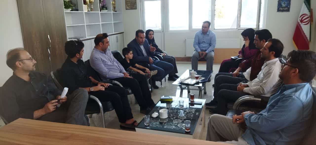 نشست خبری و تجلیل از اهالی رسانه در اداره آبفای شهرستان دلفان