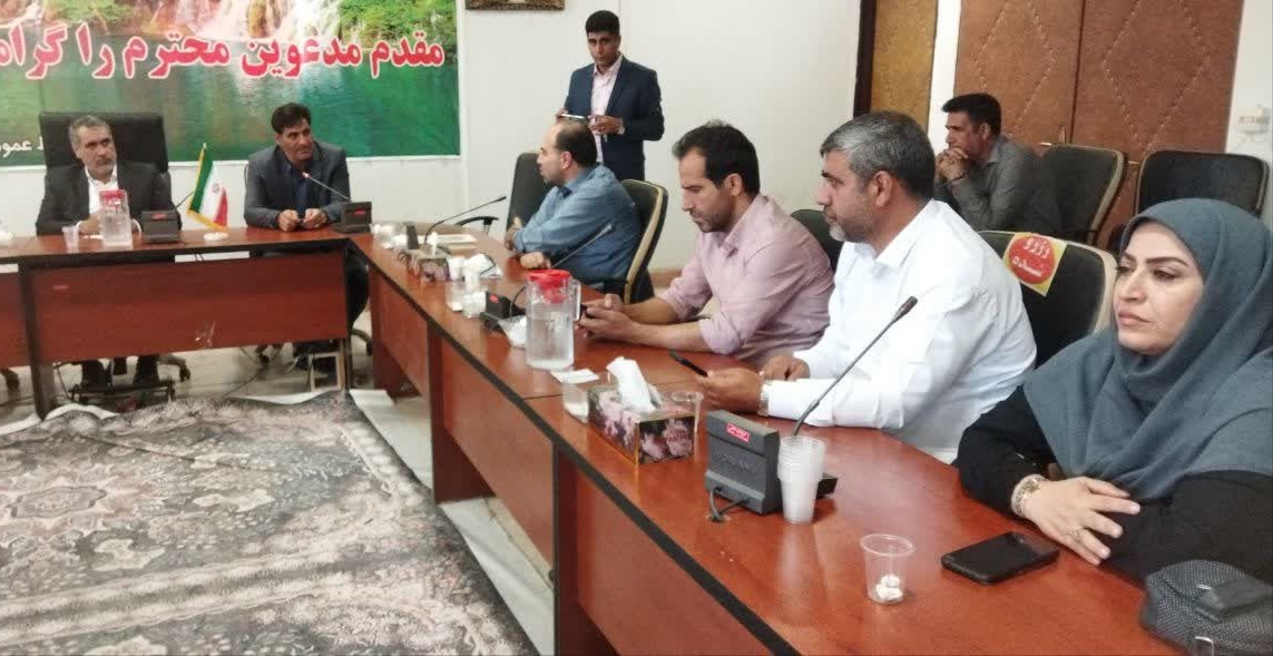 فرمانداری دلفان در دومین روز از هفته خبرنگار میزبان اهالی رسانه بود
