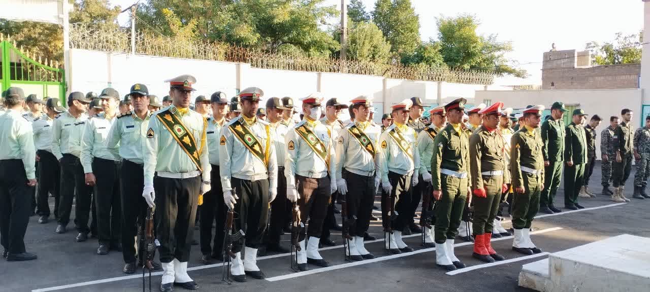 برگزاری صبحگاه مشترک به مناسبت هفته فراجا در دلفان