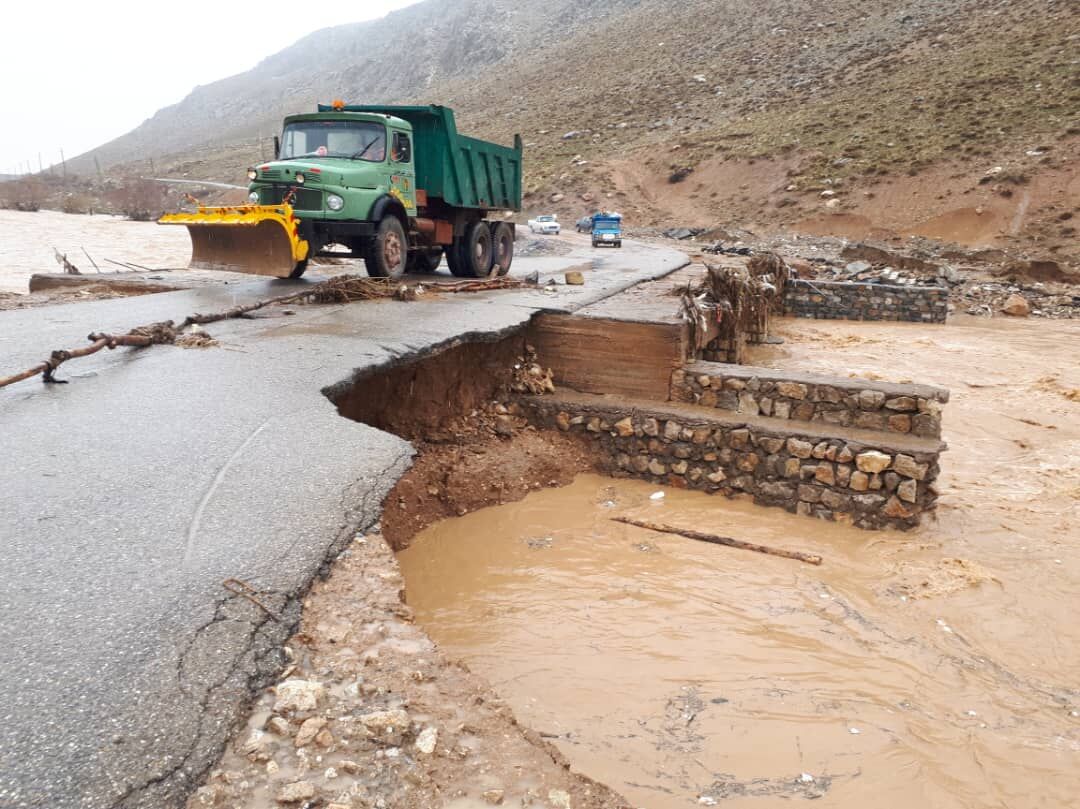 سیل راه ۲۰ روستا در دلفان را مسدود کرد