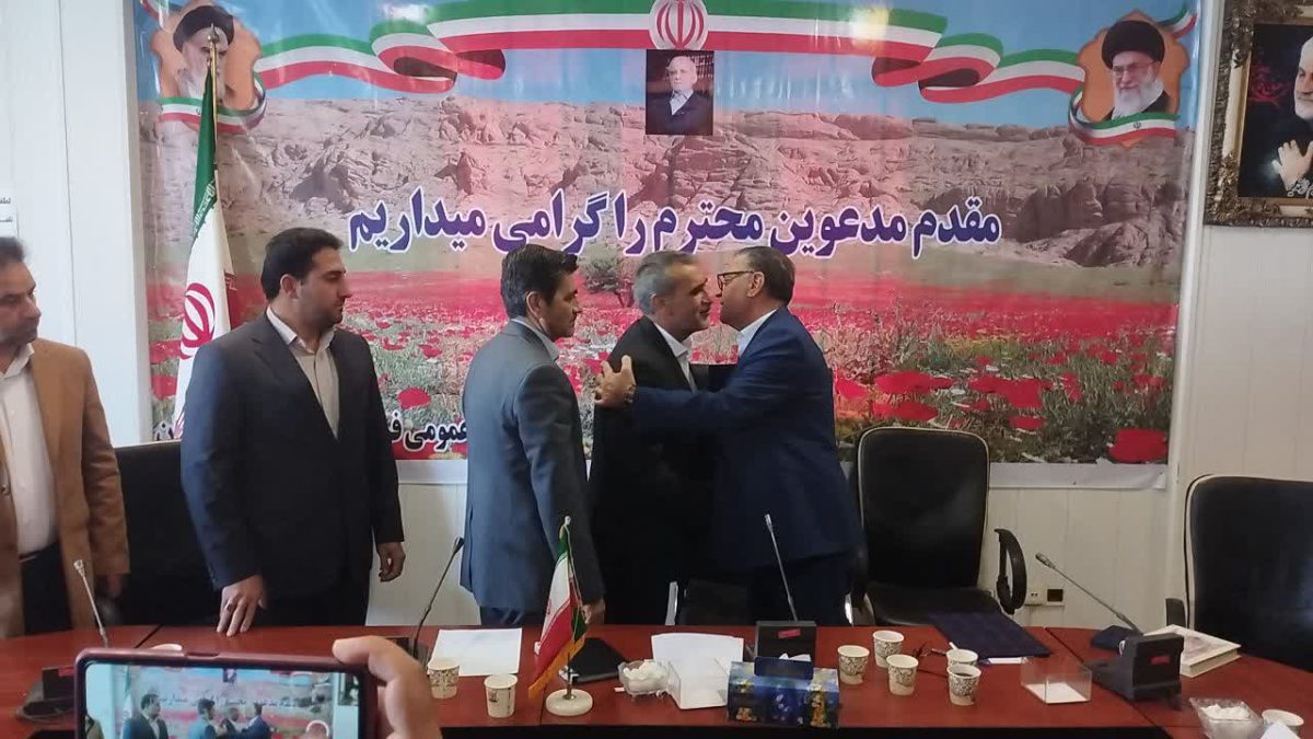 معارفه فرماندار دلفان بدون حضور اعضای شورای اداری